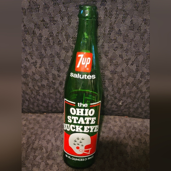 Vint. 1972-73 7up Ohio State Buckeyes Commemorative 16 Fl.Oz. Green Glass Bottle - Picture 1 of 2